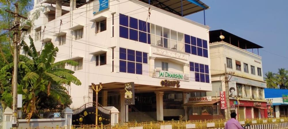 Hotel Jaidharshini Palace Kumbakonam Exteriör bild